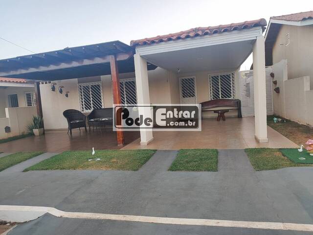 #12 - Casa para Venda em Luziânia - GO - 1